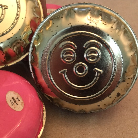 Vintage Tin Noisemakers New Year’s Eve Set of 6 Pink Silver Smile Happy … - Picture 4 of 7